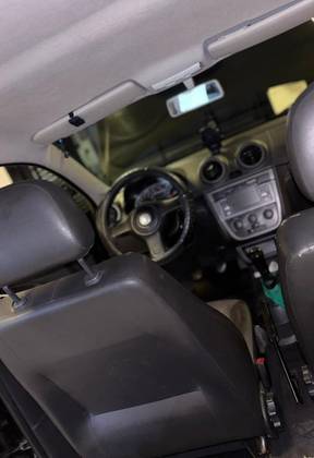 VOLKSWAGEN VOYAGE 1.6 MI TREND 8V FLEX 4P MANUAL